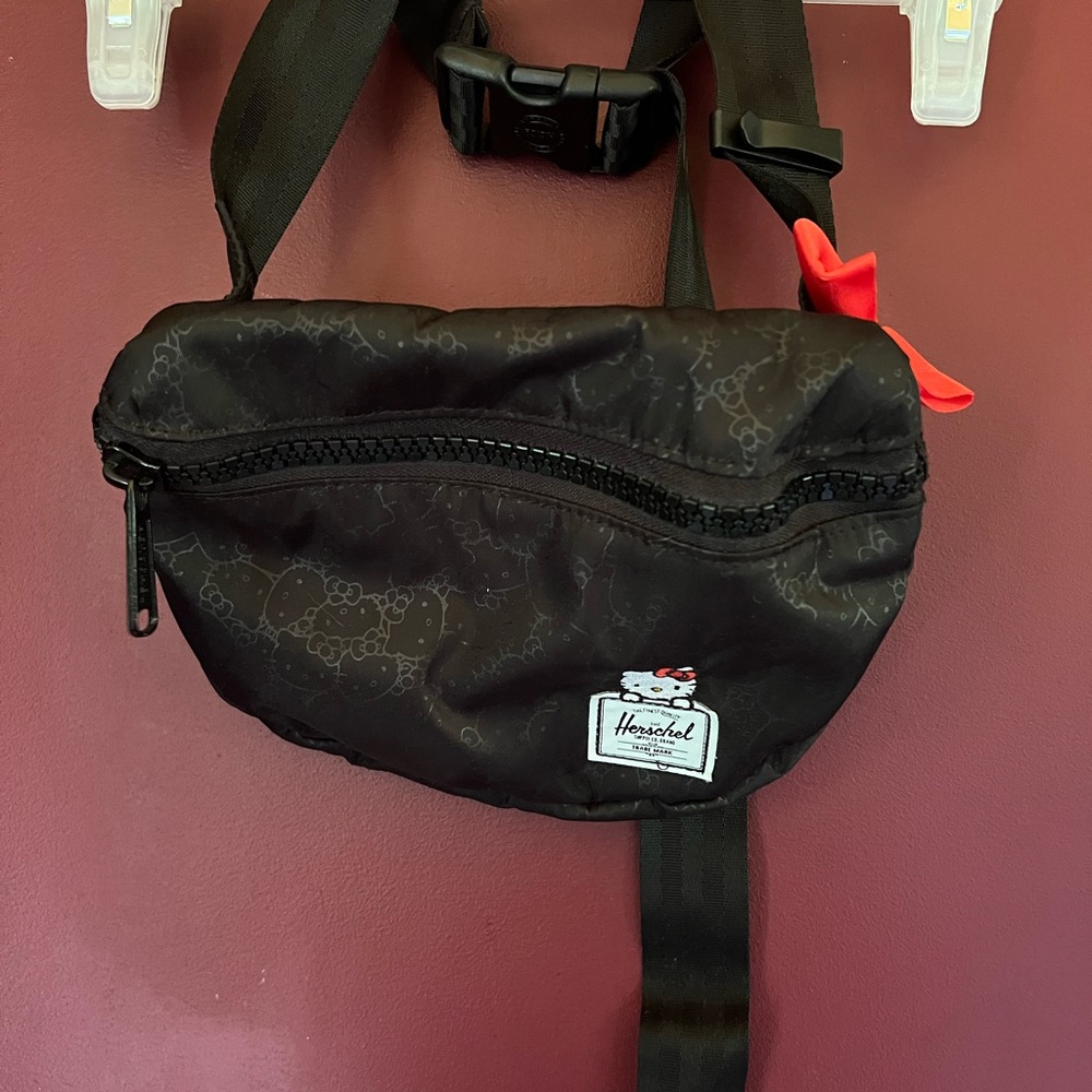 Herschel Supply Company Black Belt Bag Adjustable Straps